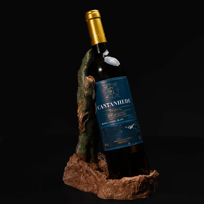Mână din Morți, Suport de Vin