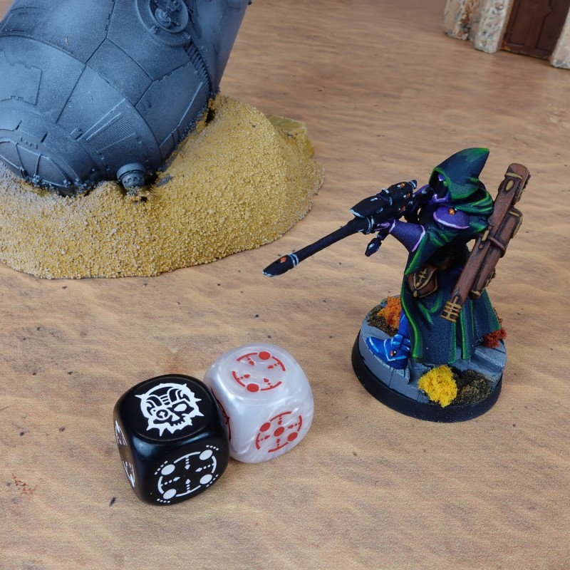 Setul Crosshairs Compact D6: Negru & Perlat