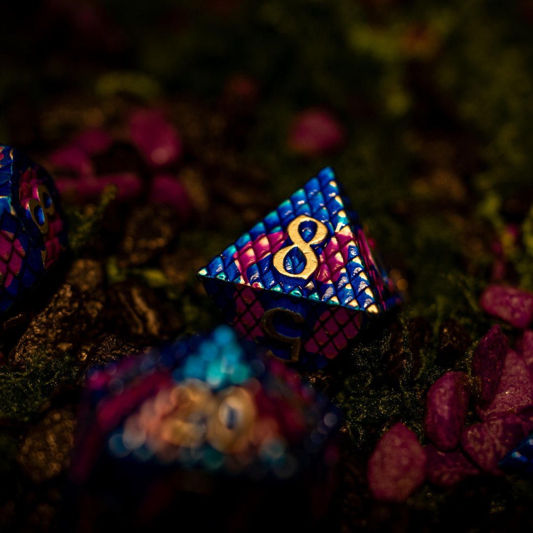 Metal dice set 05, blue and pink dragon scale, photo 7