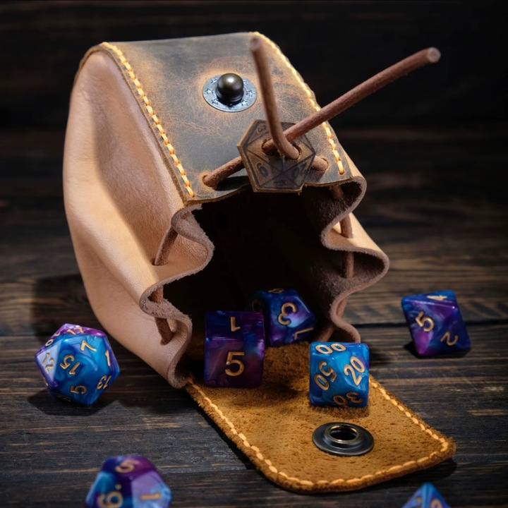 Magnetic Dice Pouch, Natural Leather
