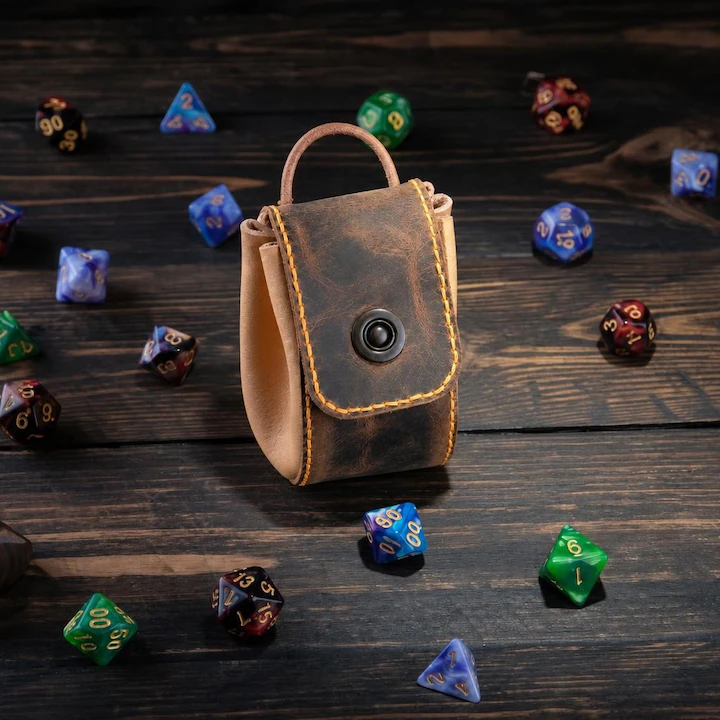 Magnetic Dice Pouch, Natural Leather